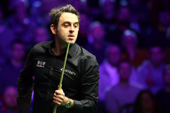 于他在俱乐 于他在俱乐