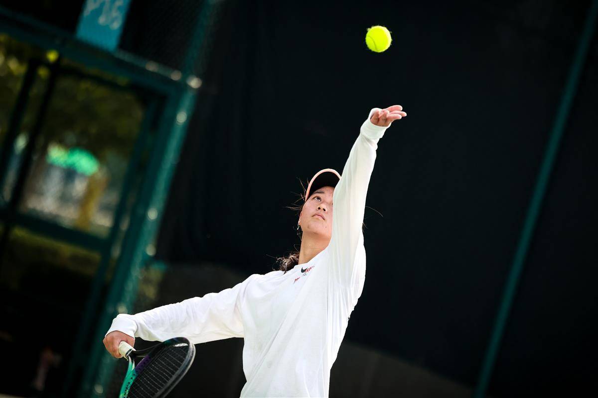 是英超中场 是英超中场